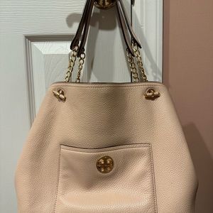 Chelsea slouchy tote